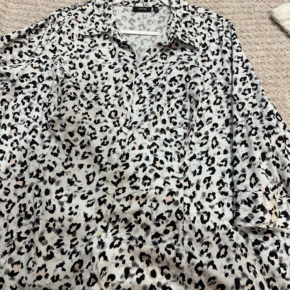 Apt. 9 Black and White Leopard Print Blouse